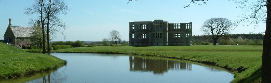 An Elizabethan Garden Un-covered
